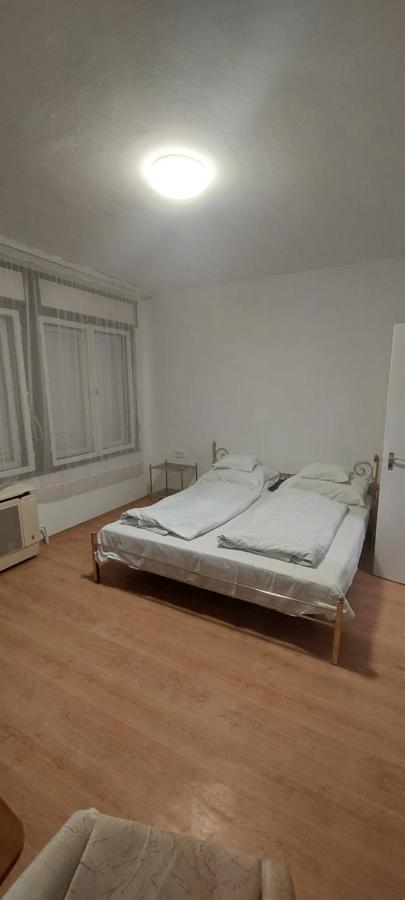Bluebird Apartman Zalakaros Bagian luar foto